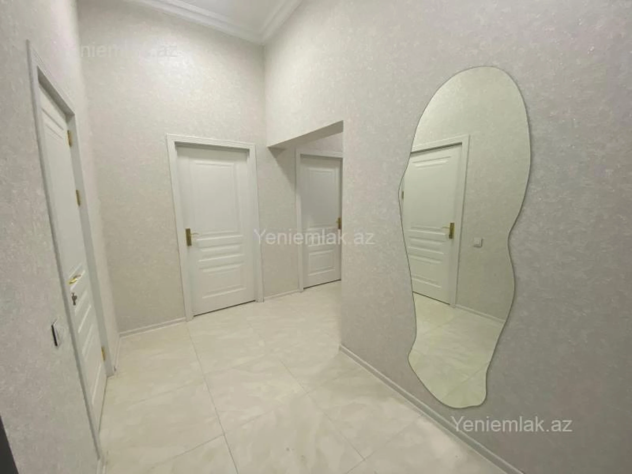 Satılır 3 otaqlı yeni tikili 126 m²