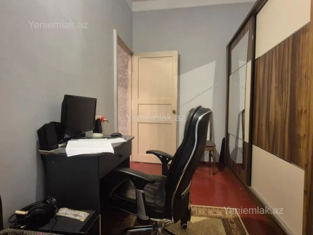 Satılır 5 otaqlı həyət evi 130 m²