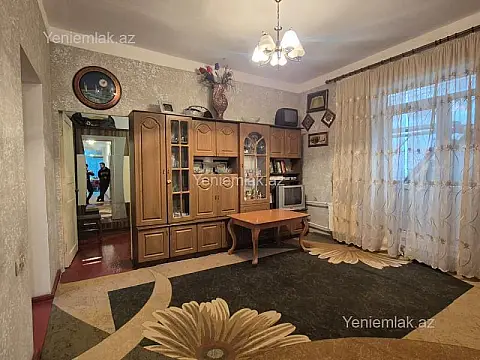 Satılır 5 otaqlı həyət evi 130 m²
