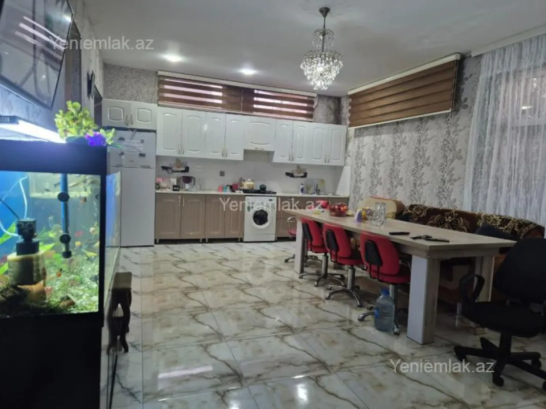 Satılır 5 otaqlı həyət evi 130 m²