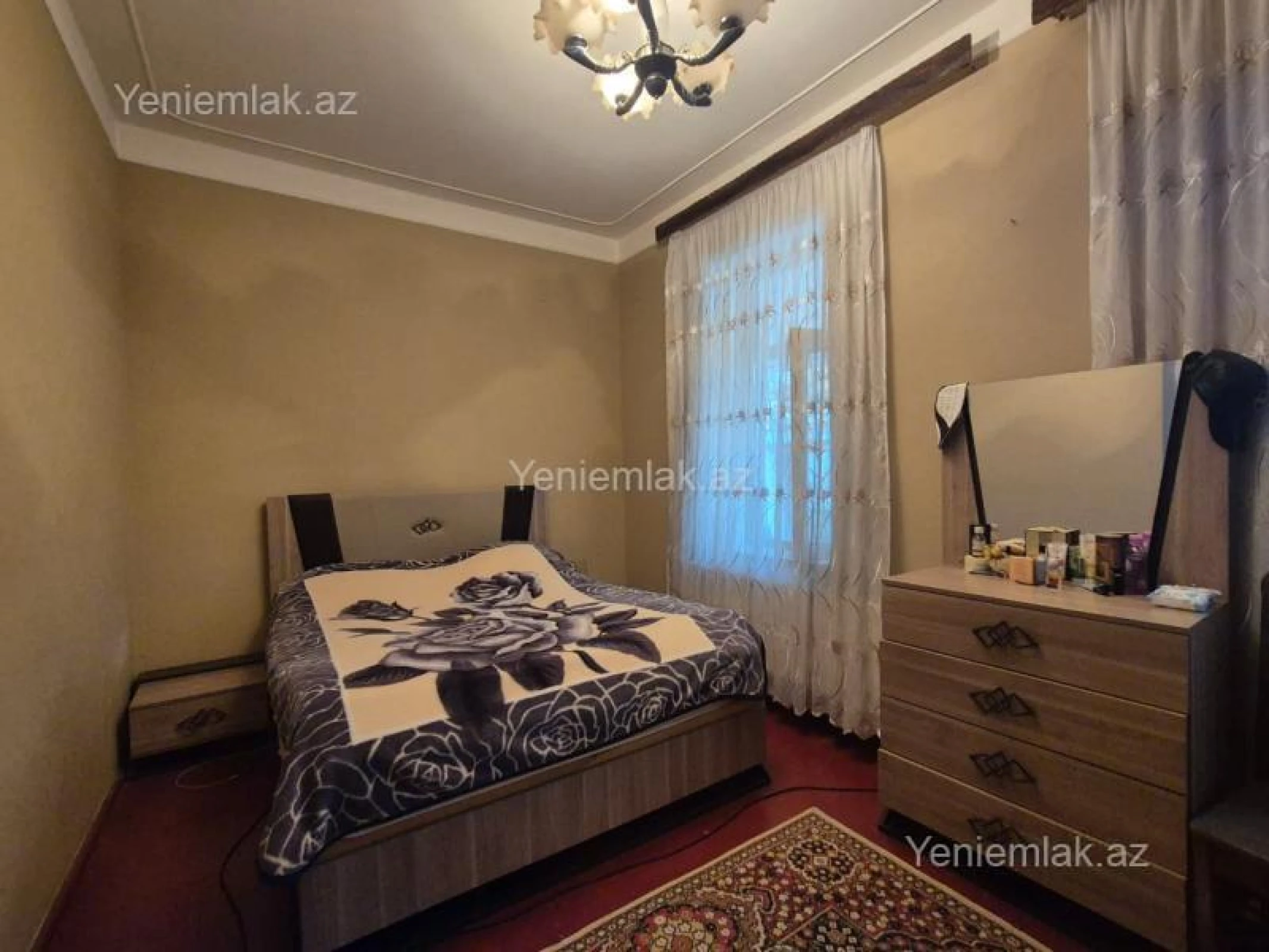Satılır 5 otaqlı həyət evi 130 m²