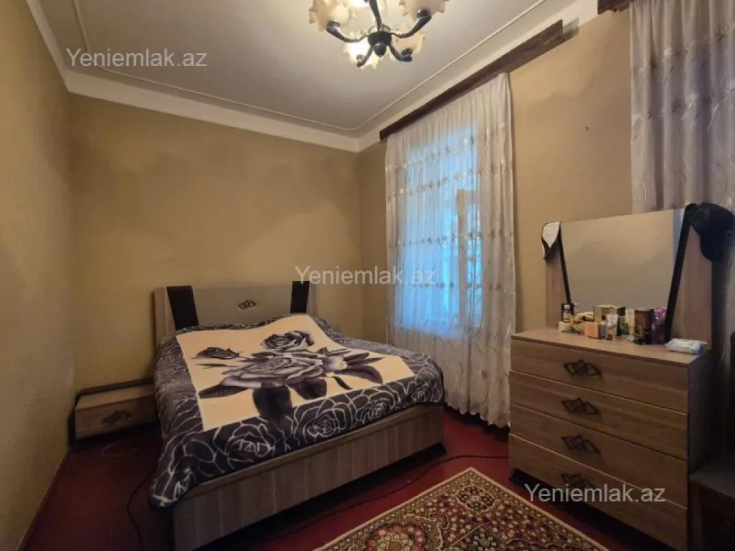 Satılır 5 otaqlı həyət evi 130 m²