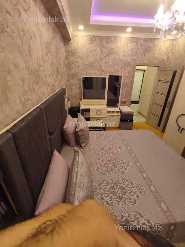 Satılır 2 otaqlı yeni tikili 53 m²