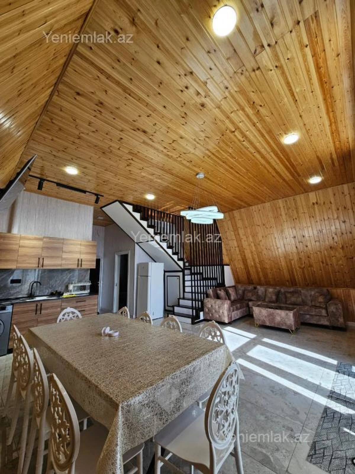 Satılır 5 otaqlı həyət evi 145 m²