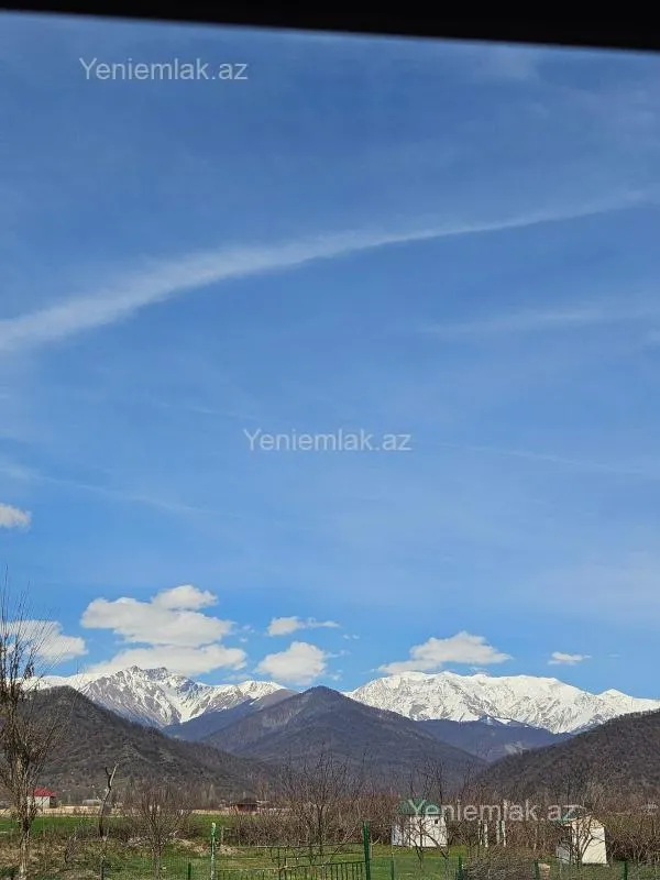 Satılır 5 otaqlı həyət evi 145 m²