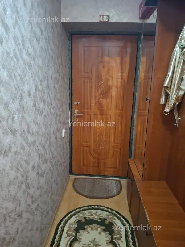 Satılır 2 otaqlı köhnə tikili 32 m²