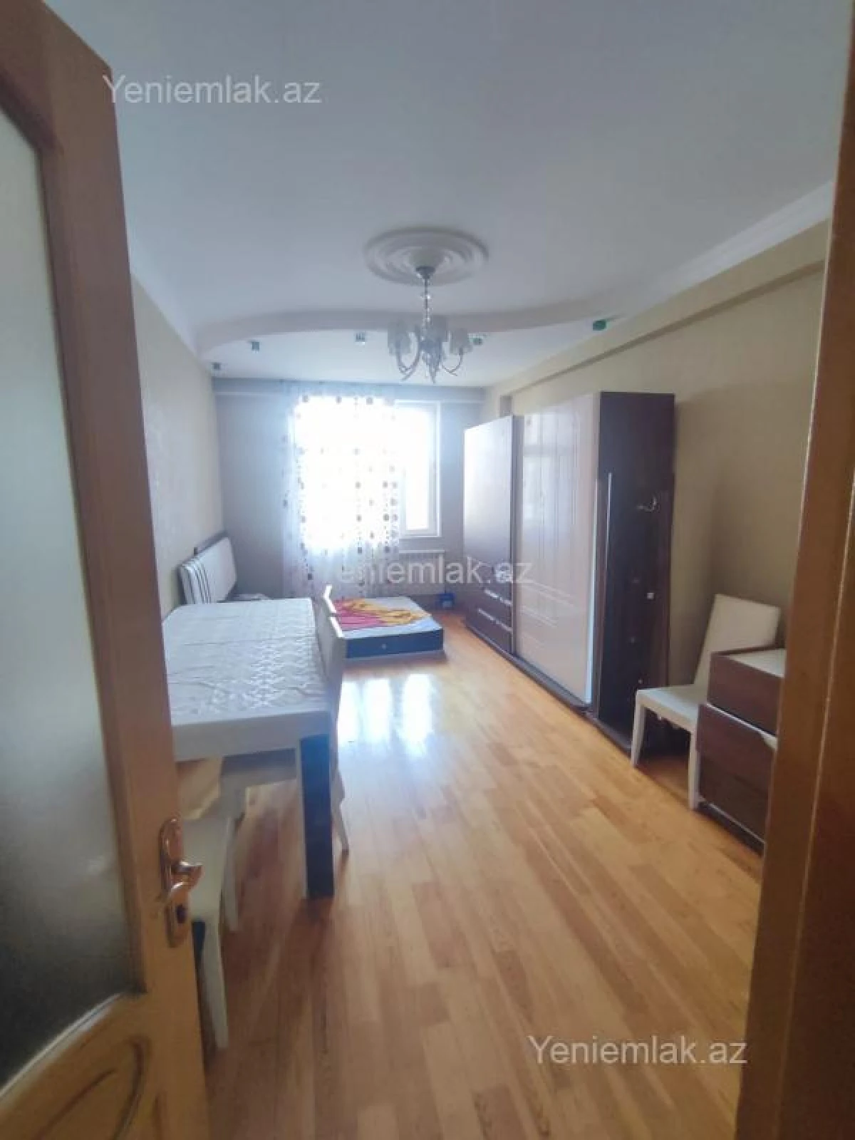 Satılır 3 otaqlı yeni tikili 120 m²