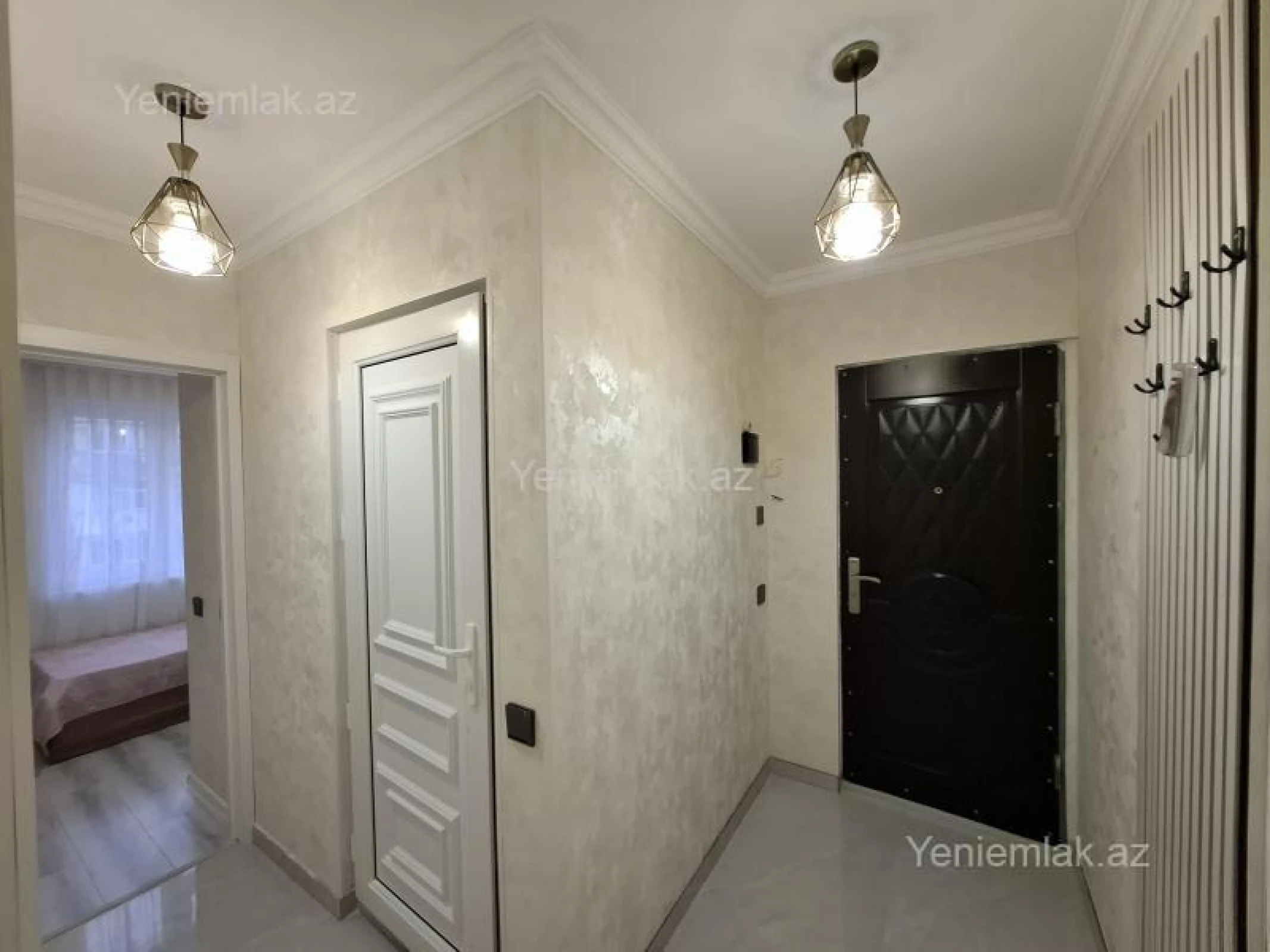 Satılır 2 otaqlı köhnə tikili 50 m²