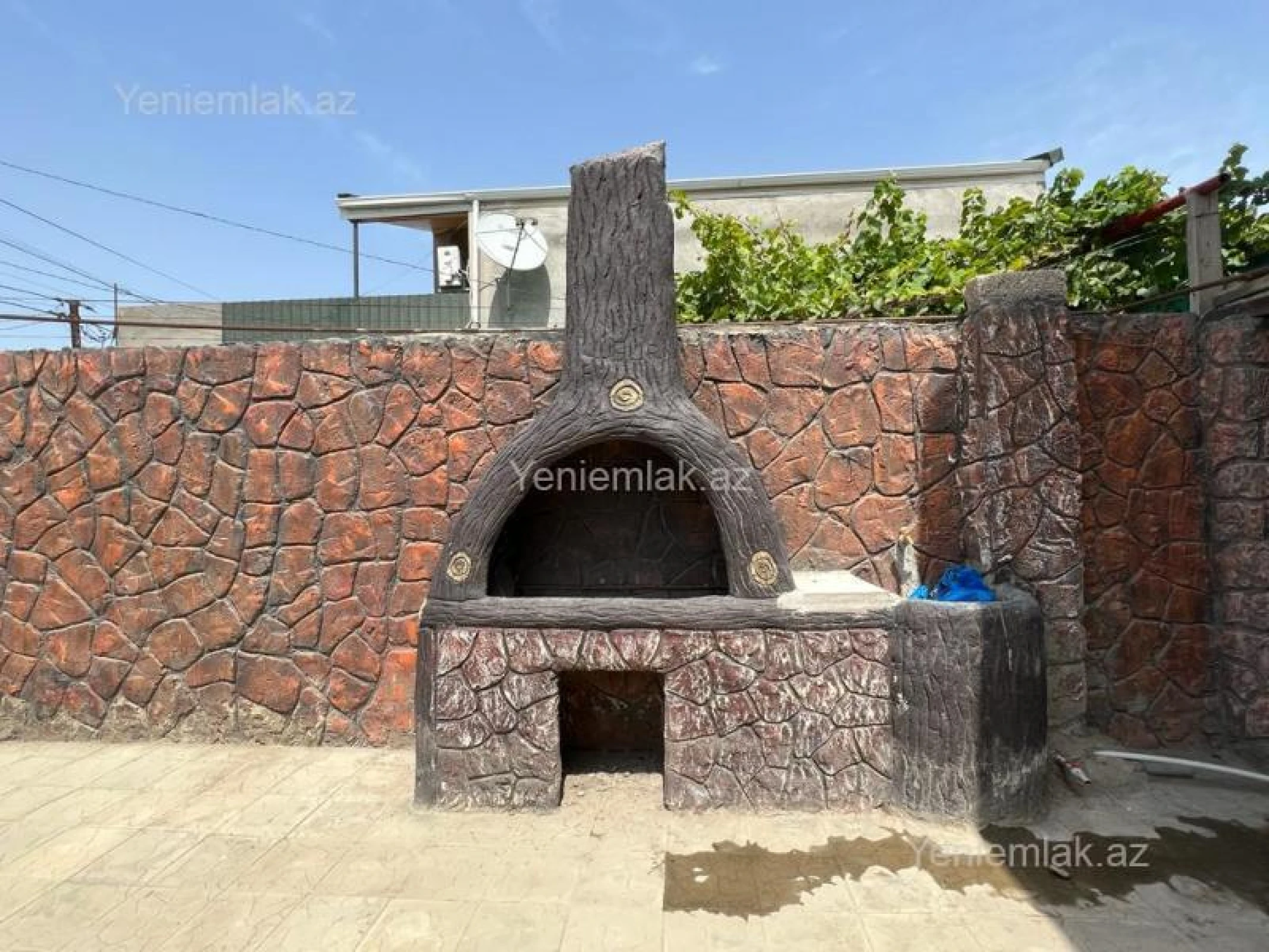 Satılır 5 otaqlı həyət evi 140 m²