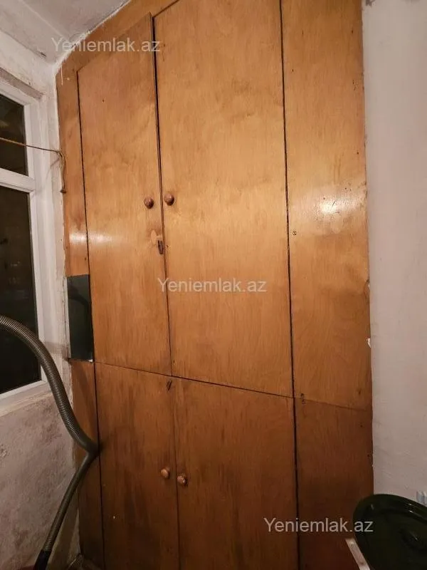Satılır 1 otaqlı köhnə tikili 33 m²