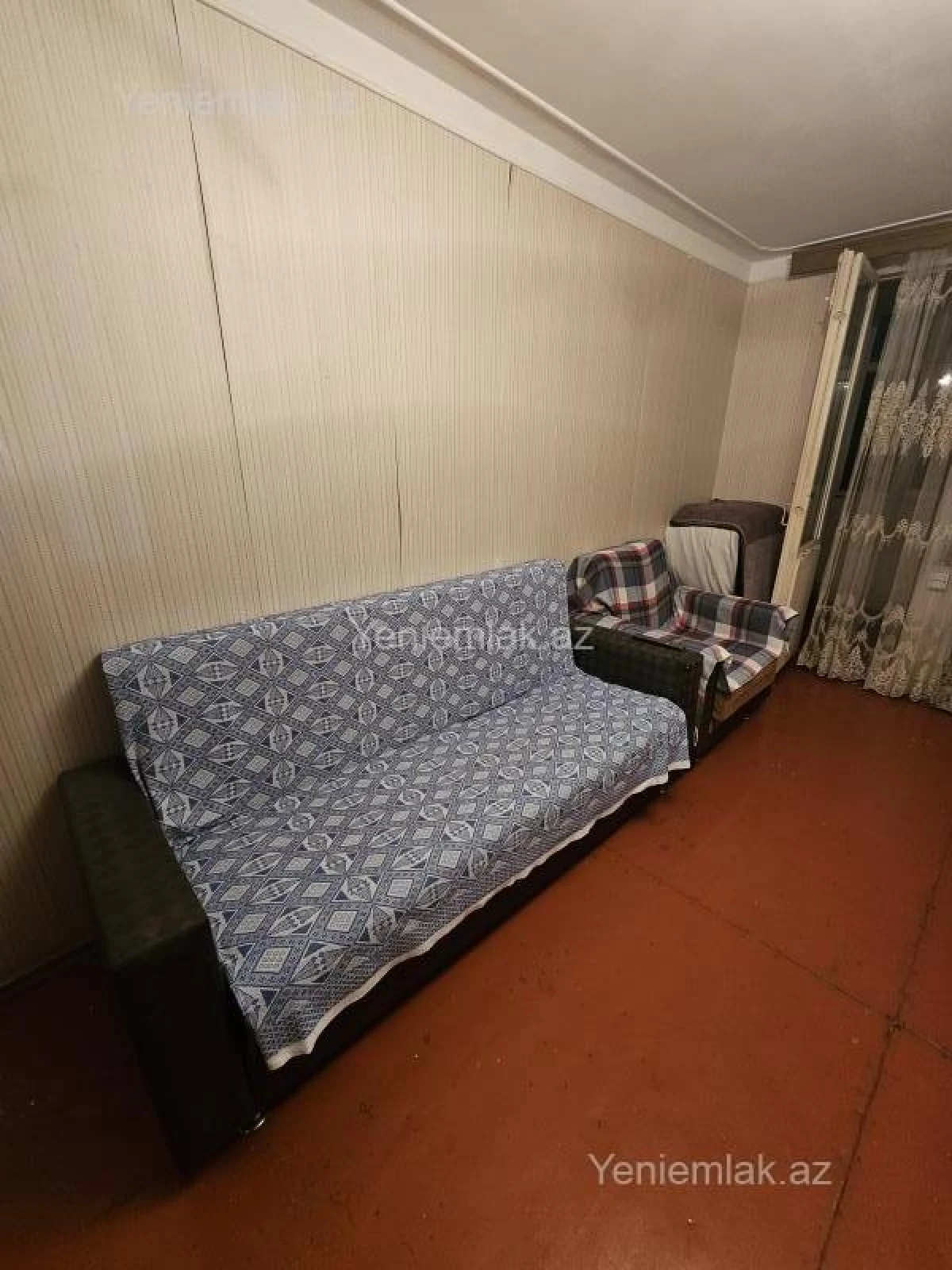 Satılır 1 otaqlı köhnə tikili 33 m²