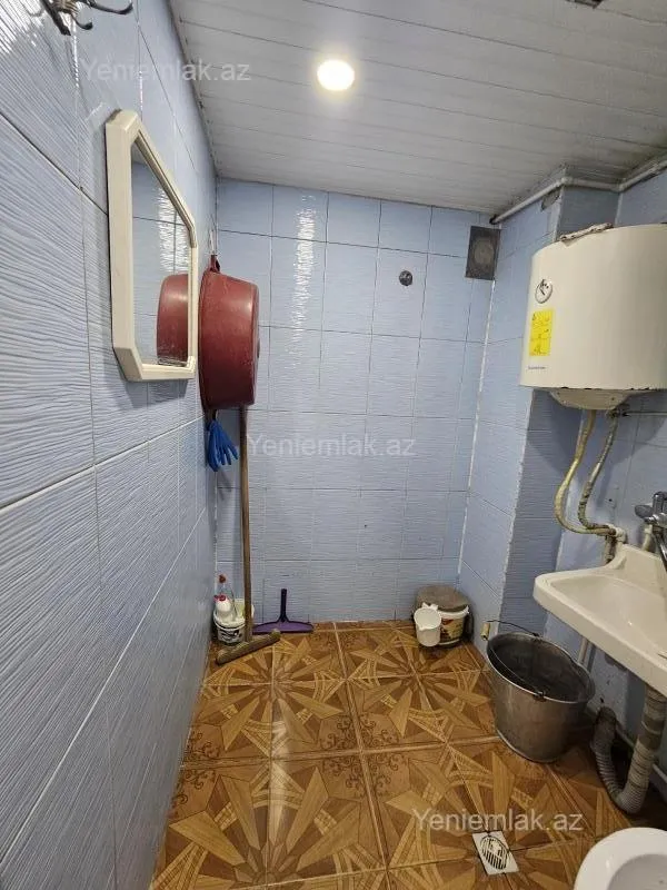 Satılır 1 otaqlı köhnə tikili 33 m²