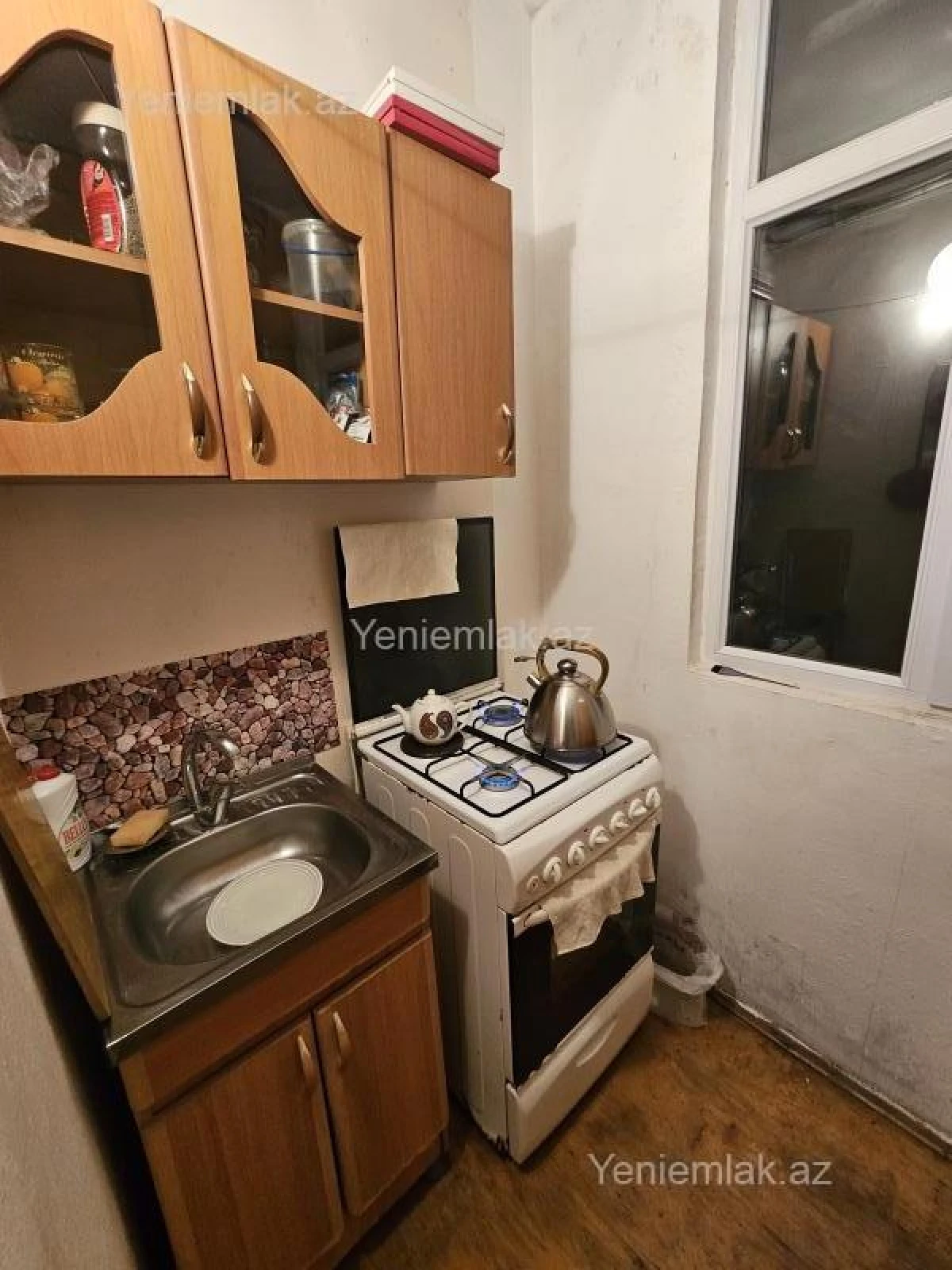 Satılır 1 otaqlı köhnə tikili 33 m²