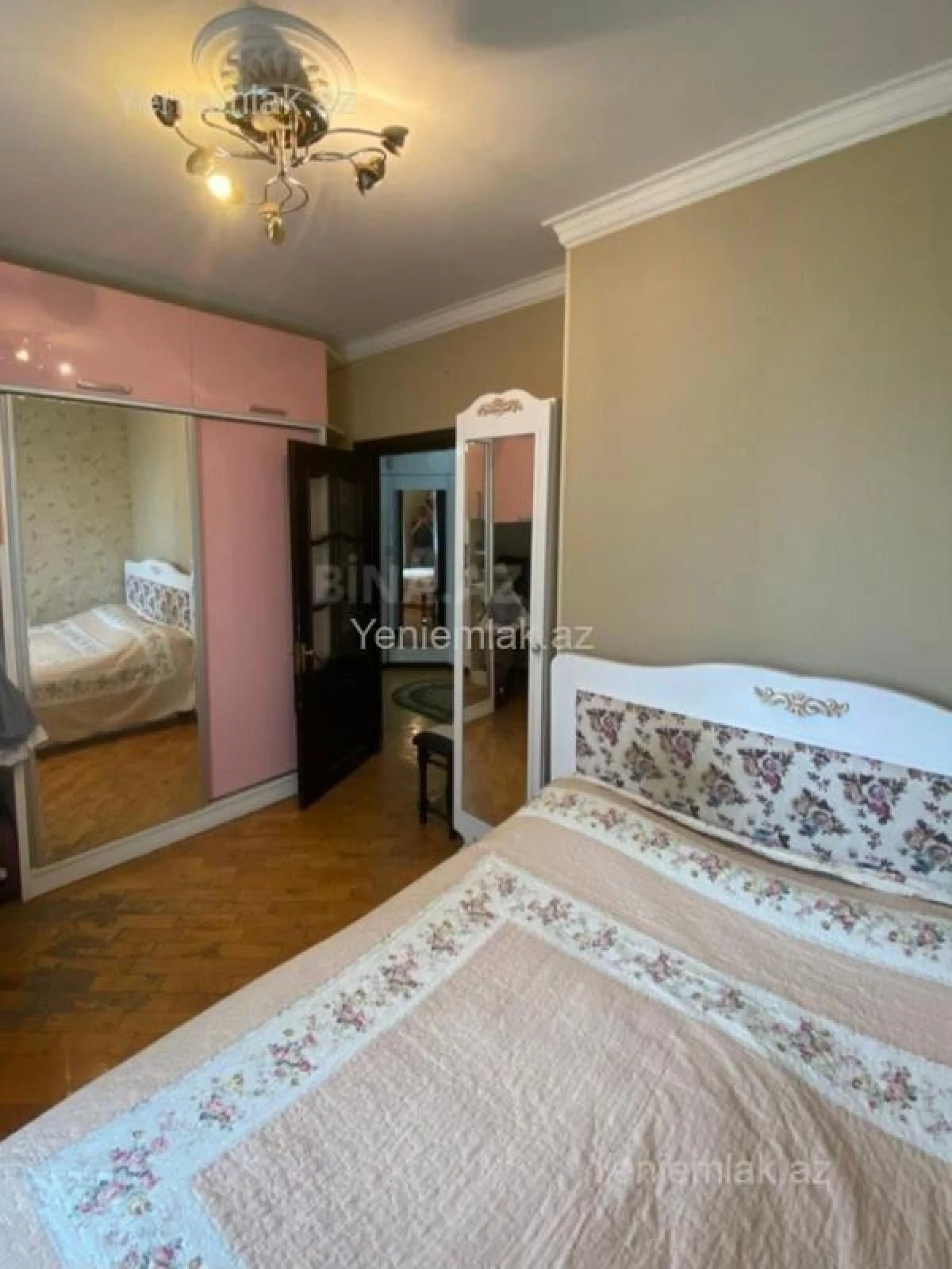 Satılır 3 otaqlı köhnə tikili 60 m²