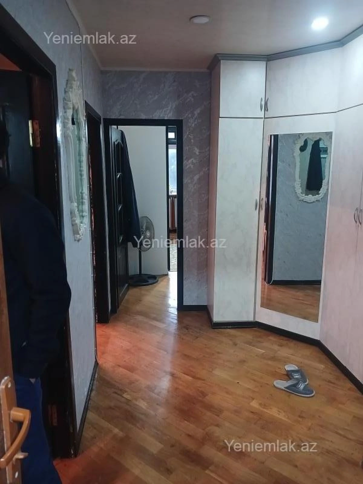 Satılır 3 otaqlı köhnə tikili 60 m²