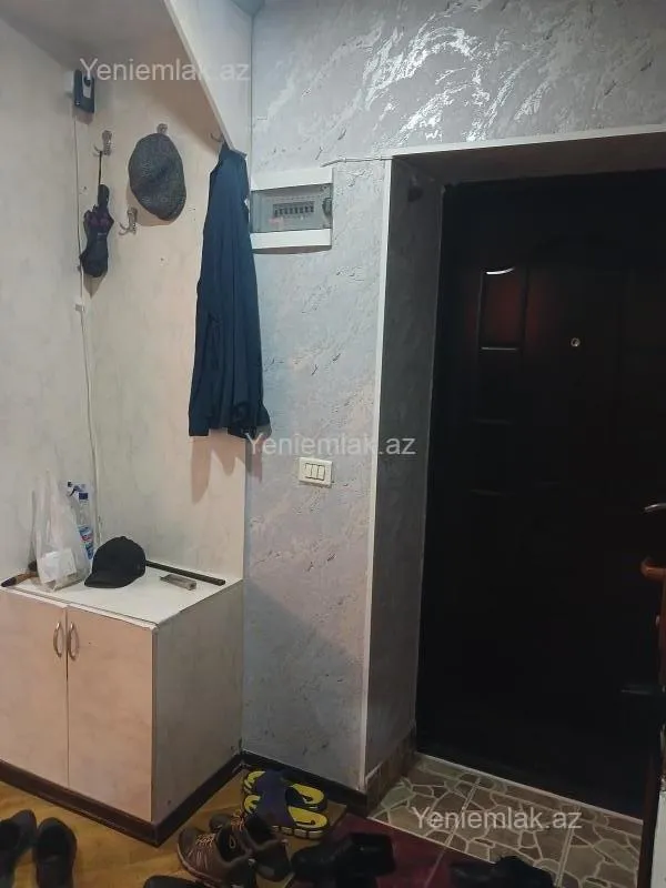 Satılır 3 otaqlı köhnə tikili 60 m²