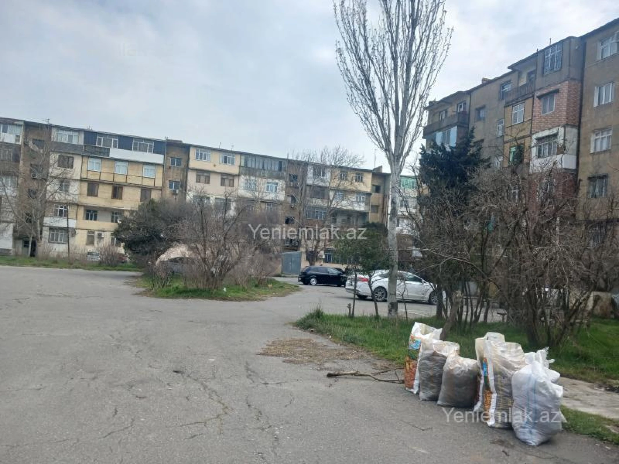 Satılır 3 otaqlı köhnə tikili 60 m²