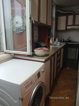 Satılır 3 otaqlı köhnə tikili 60 m²