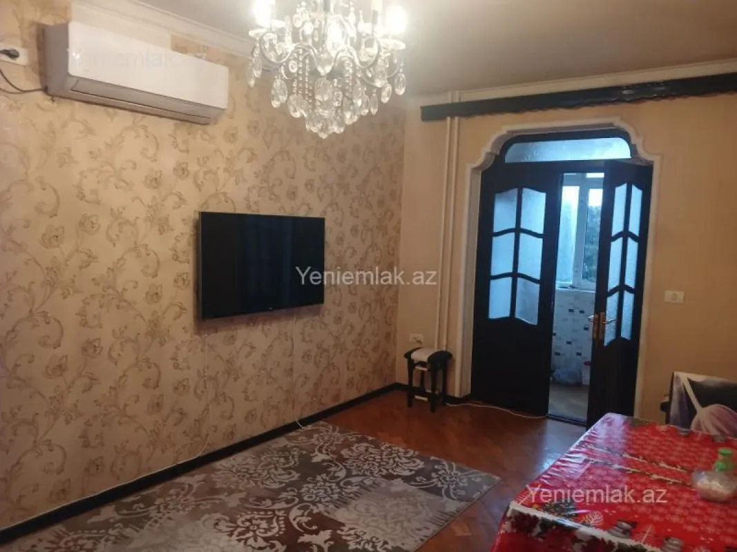 Satılır 3 otaqlı köhnə tikili 60 m²