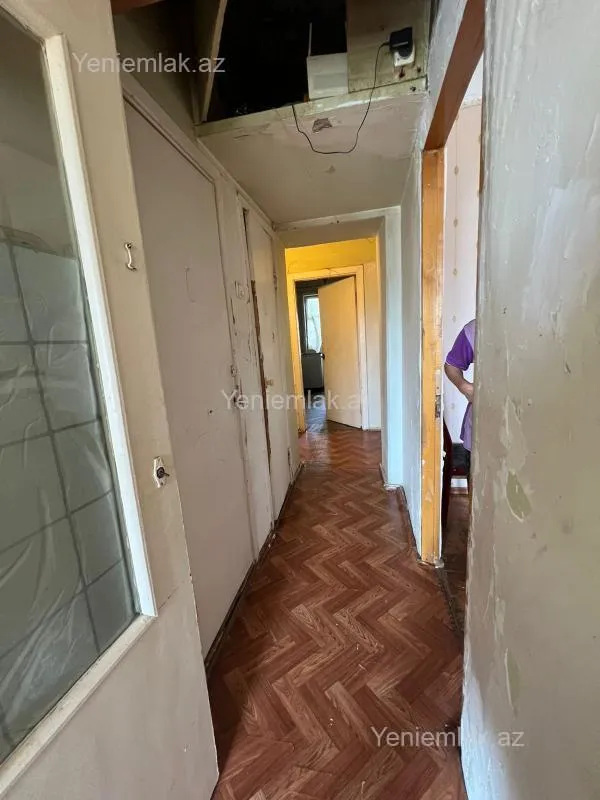 Satılır 3 otaqlı köhnə tikili 75 m²