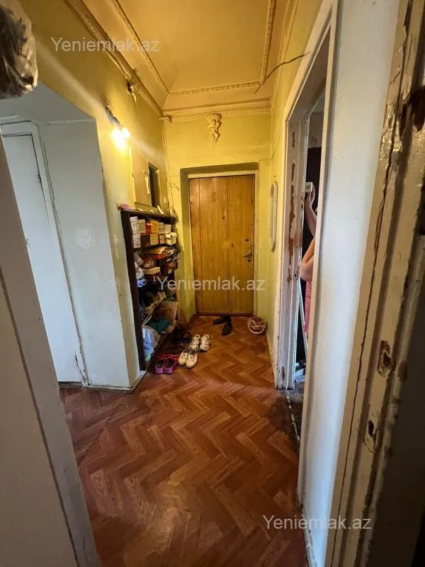 Satılır 3 otaqlı köhnə tikili 75 m²