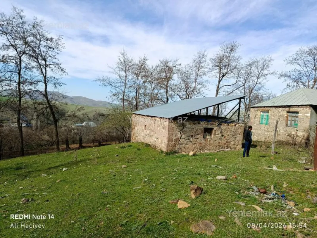 Satılır 4 otaqlı həyət evi 80 m²