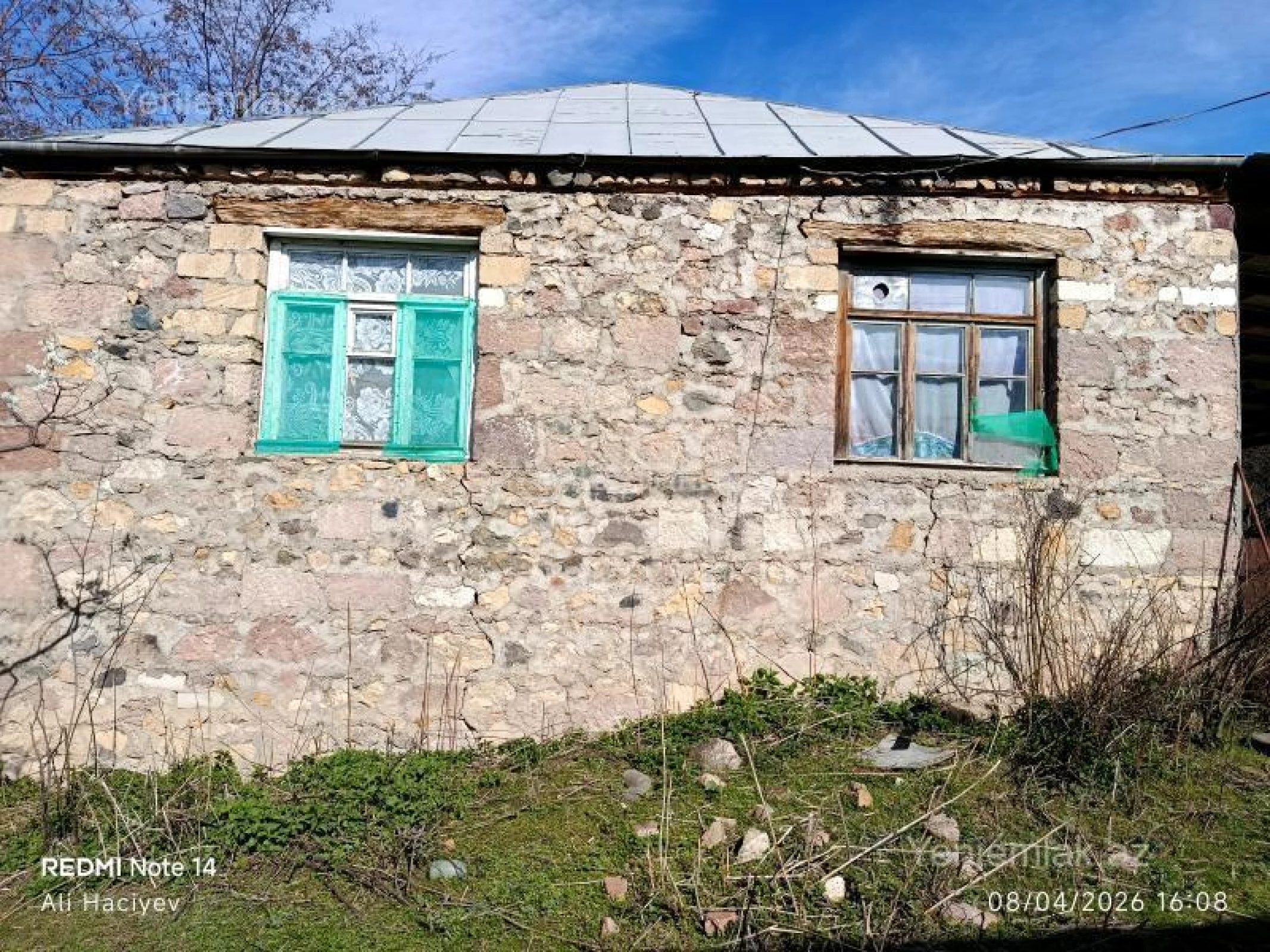 Satılır 4 otaqlı həyət evi 80 m²