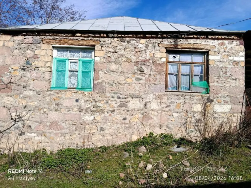 Satılır 4 otaqlı həyət evi 80 m²