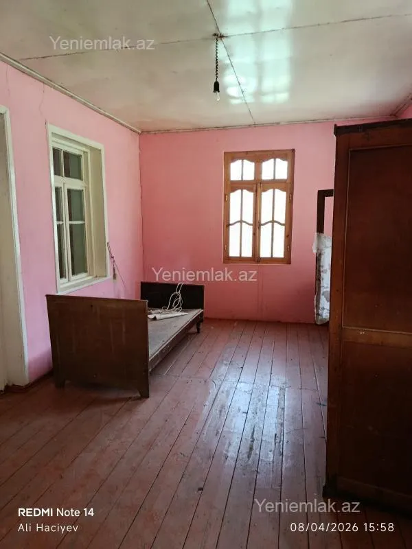 Satılır 4 otaqlı həyət evi 80 m²