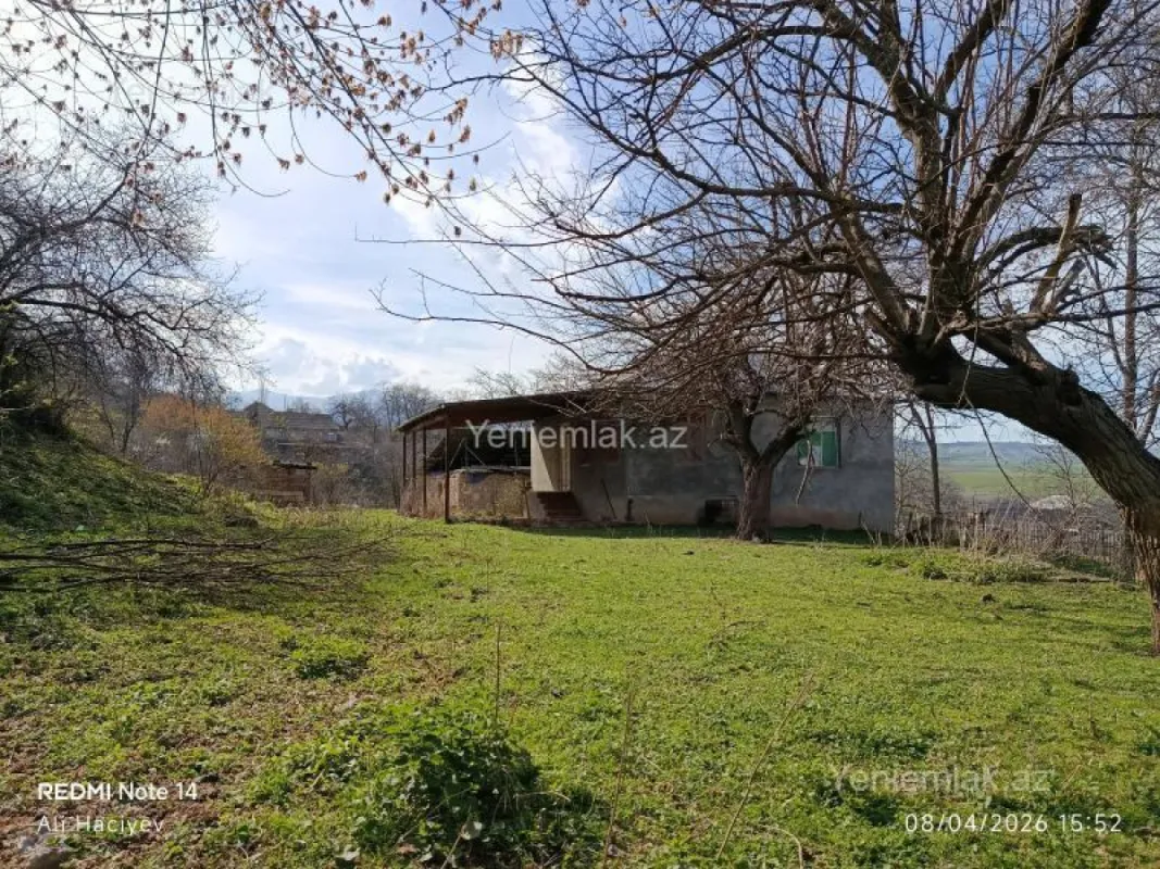 Satılır 4 otaqlı həyət evi 80 m²