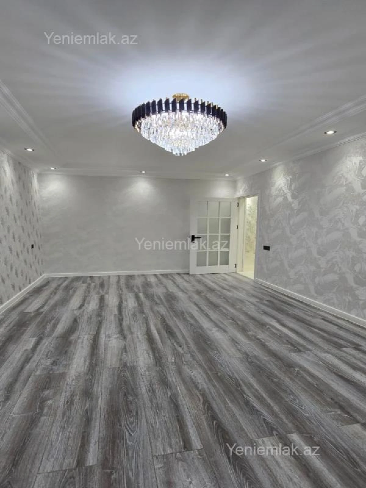 Satılır 3 otaqlı köhnə tikili 75 m²