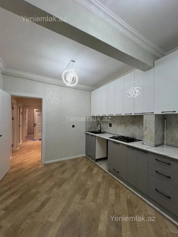 Satılır 2 otaqlı köhnə tikili 60 m²