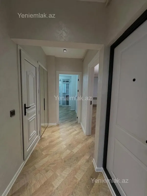 Satılır 2 otaqlı köhnə tikili 60 m²