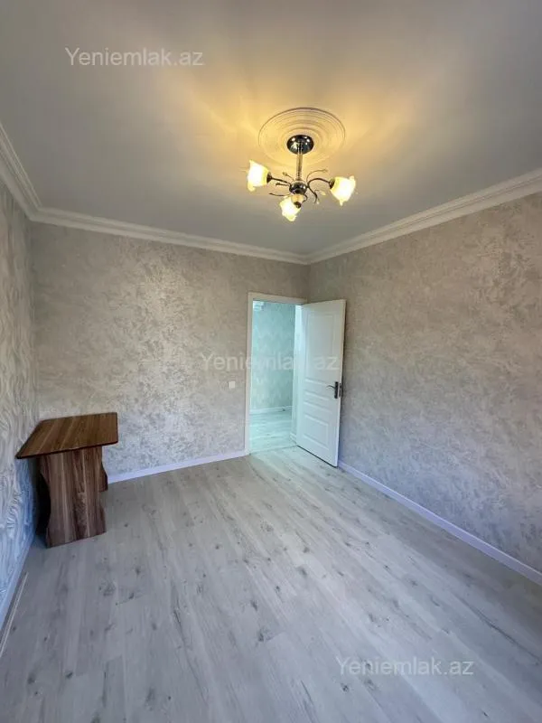 Satılır 3 otaqlı köhnə tikili 78 m²