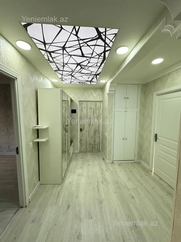 Satılır 3 otaqlı köhnə tikili 78 m²