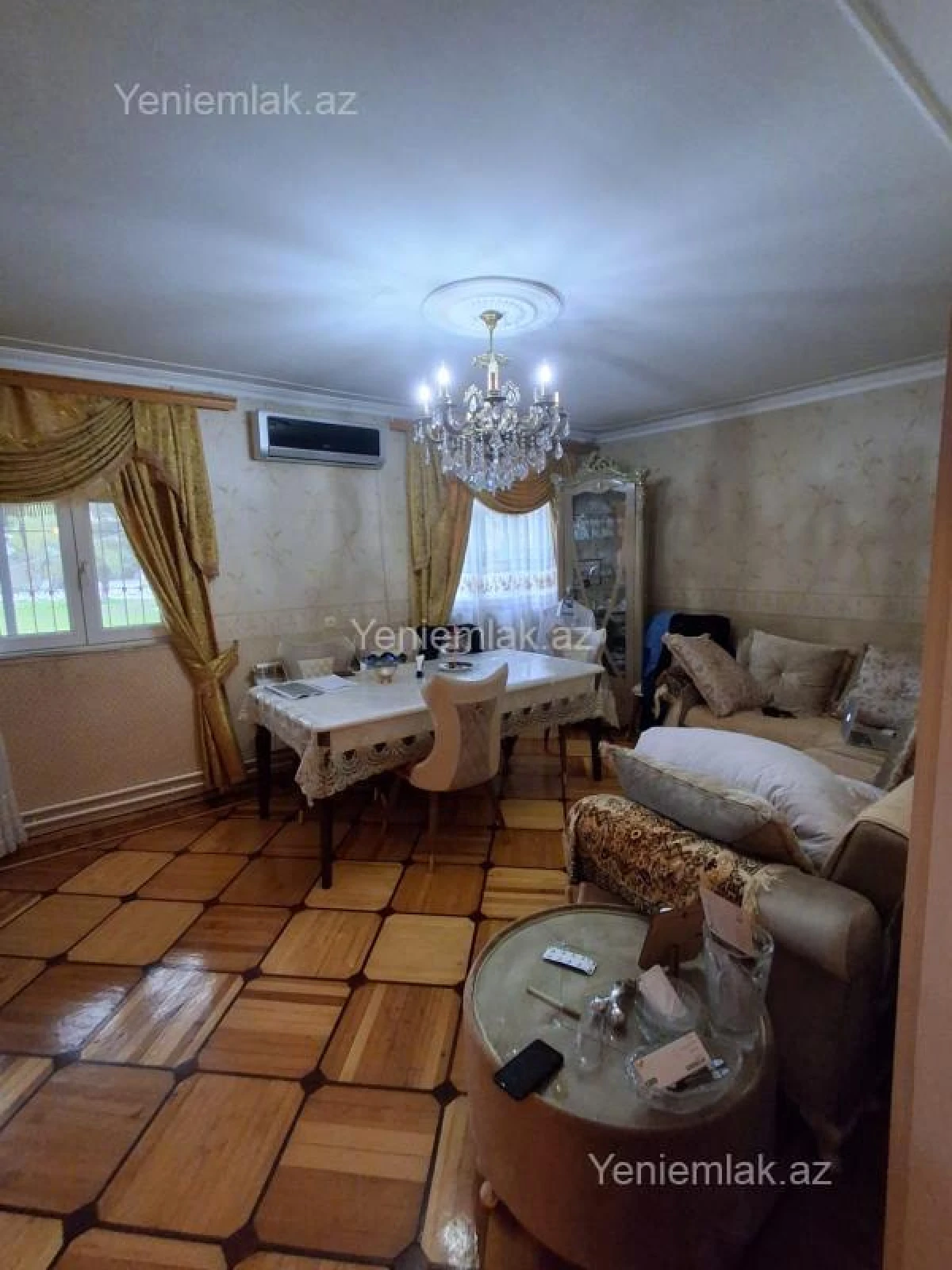 Satılır 3 otaqlı köhnə tikili 75 m²