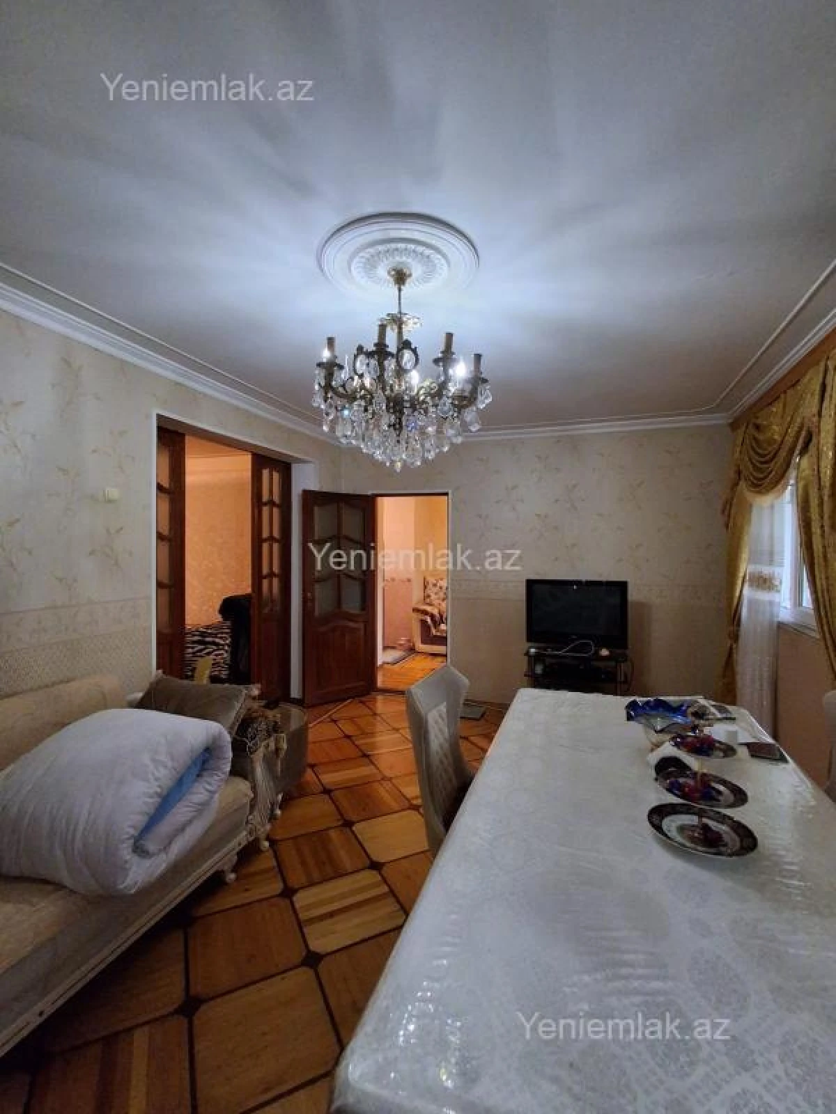 Satılır 3 otaqlı köhnə tikili 75 m²