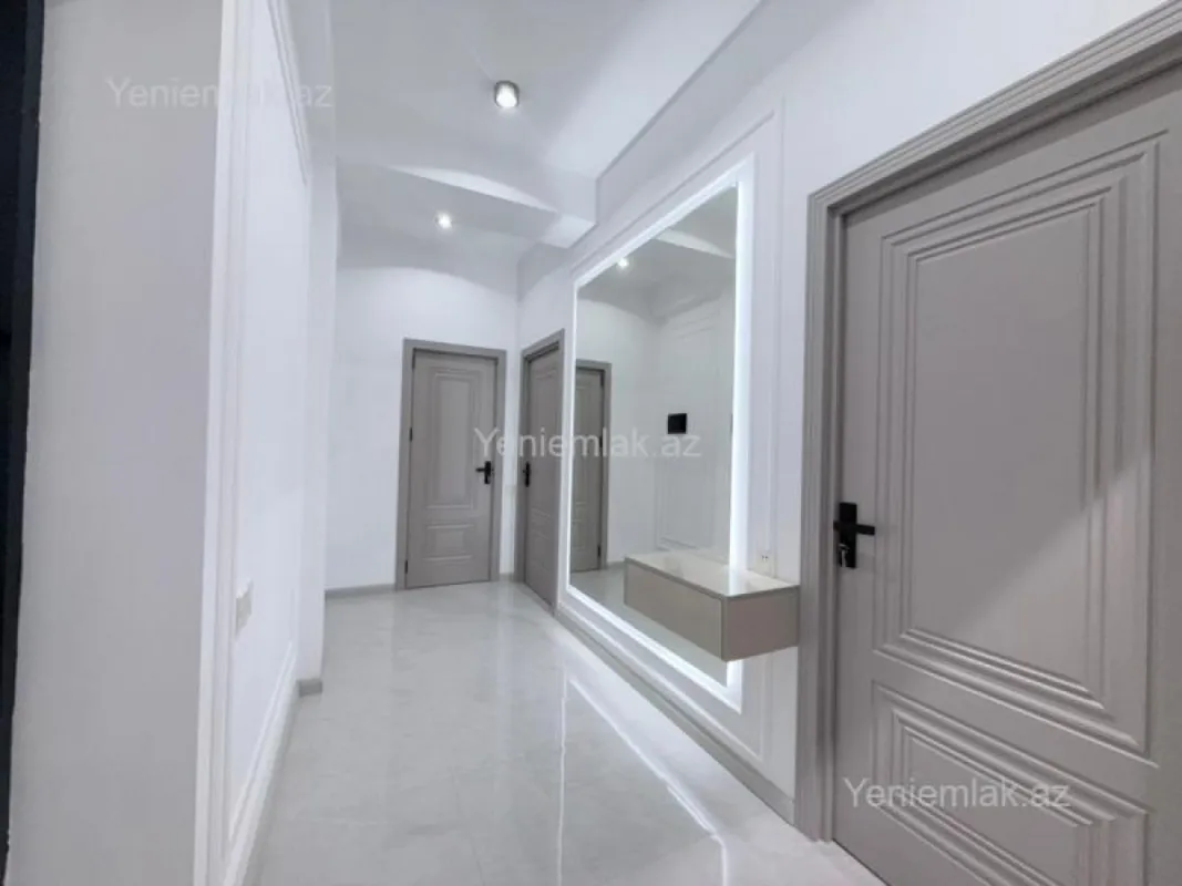 Satılır 2 otaqlı yeni tikili 60 m²