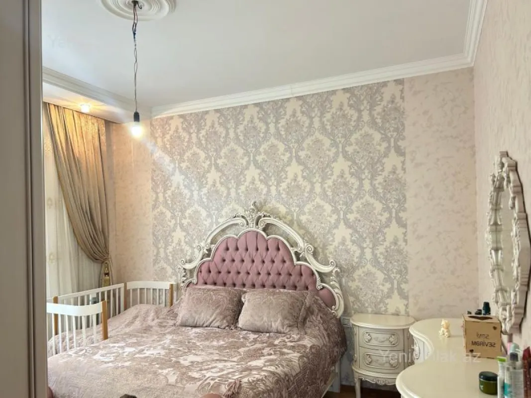 Satılır 6 otaqlı həyət evi 215 m²