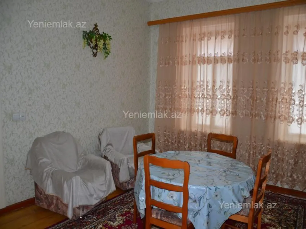 Satılır 2 otaqlı həyət evi 70 m²