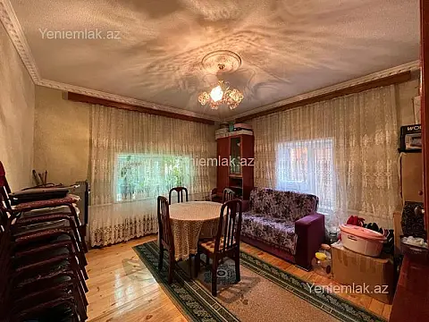 Satılır 7 otaqlı həyət evi 220 m²