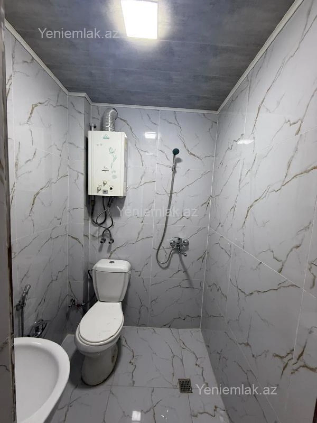 Satılır 2 otaqlı köhnə tikili 48 m²