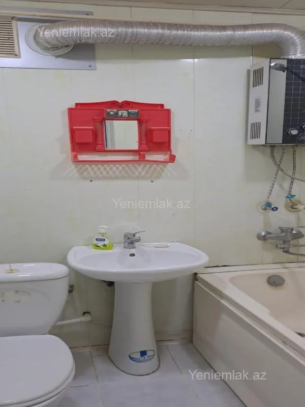 Satılır 1 otaqlı köhnə tikili 30 m²