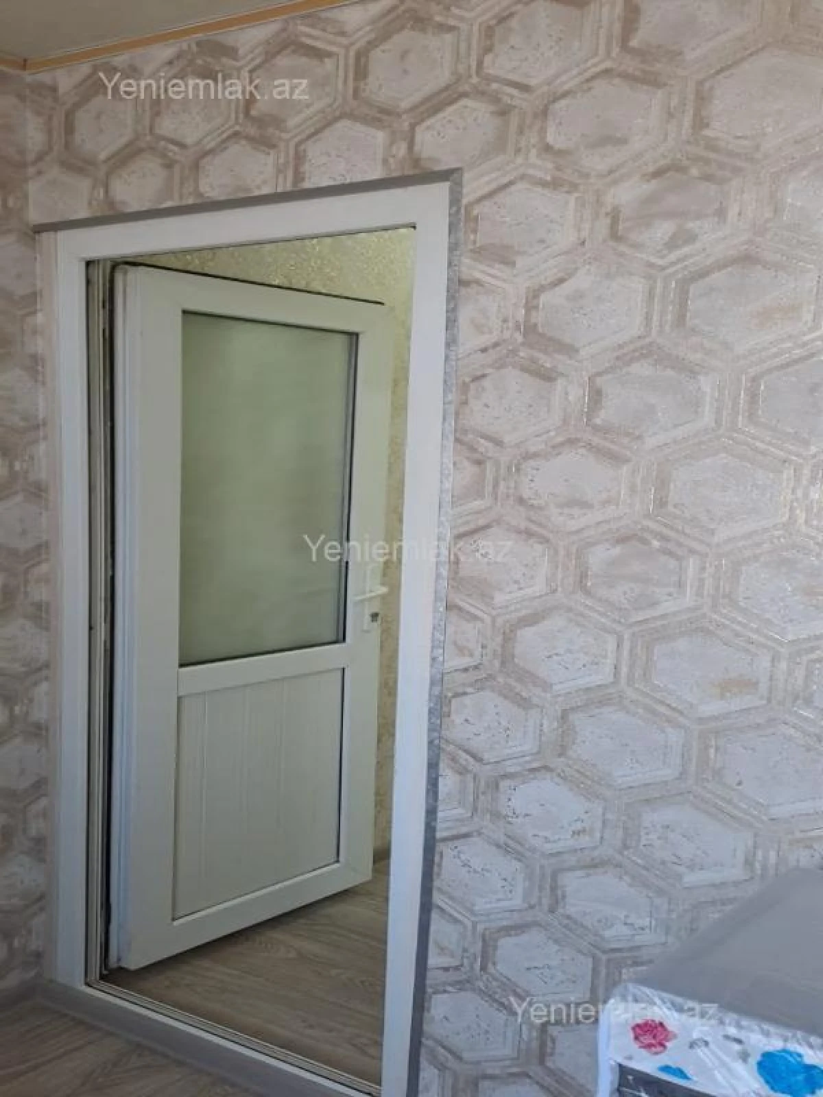 Satılır 1 otaqlı köhnə tikili 30 m²