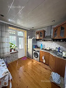 Satılır 2 otaqlı köhnə tikili 62 m²