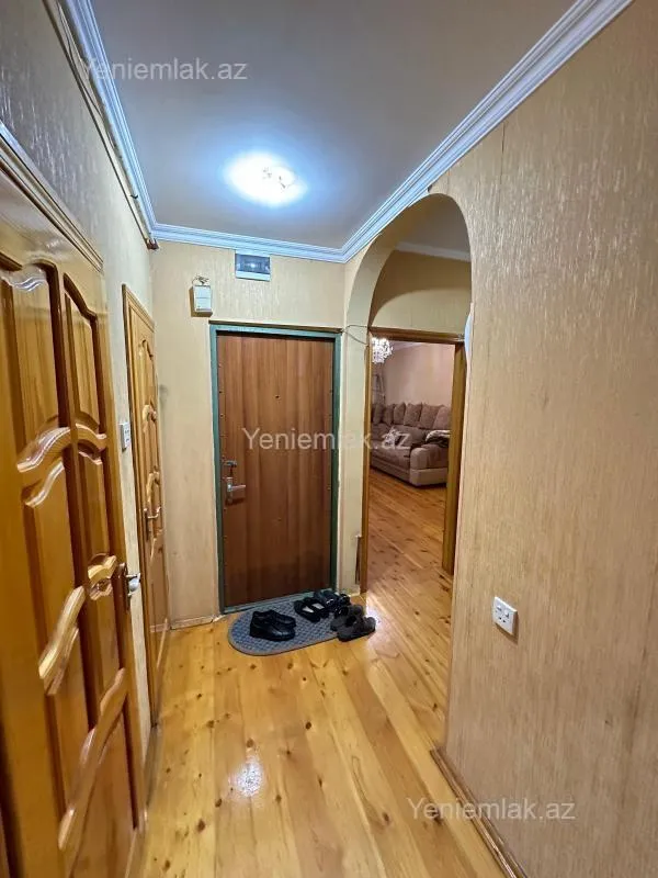 Satılır 2 otaqlı köhnə tikili 62 m²