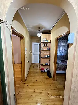 Satılır 2 otaqlı köhnə tikili 62 m²