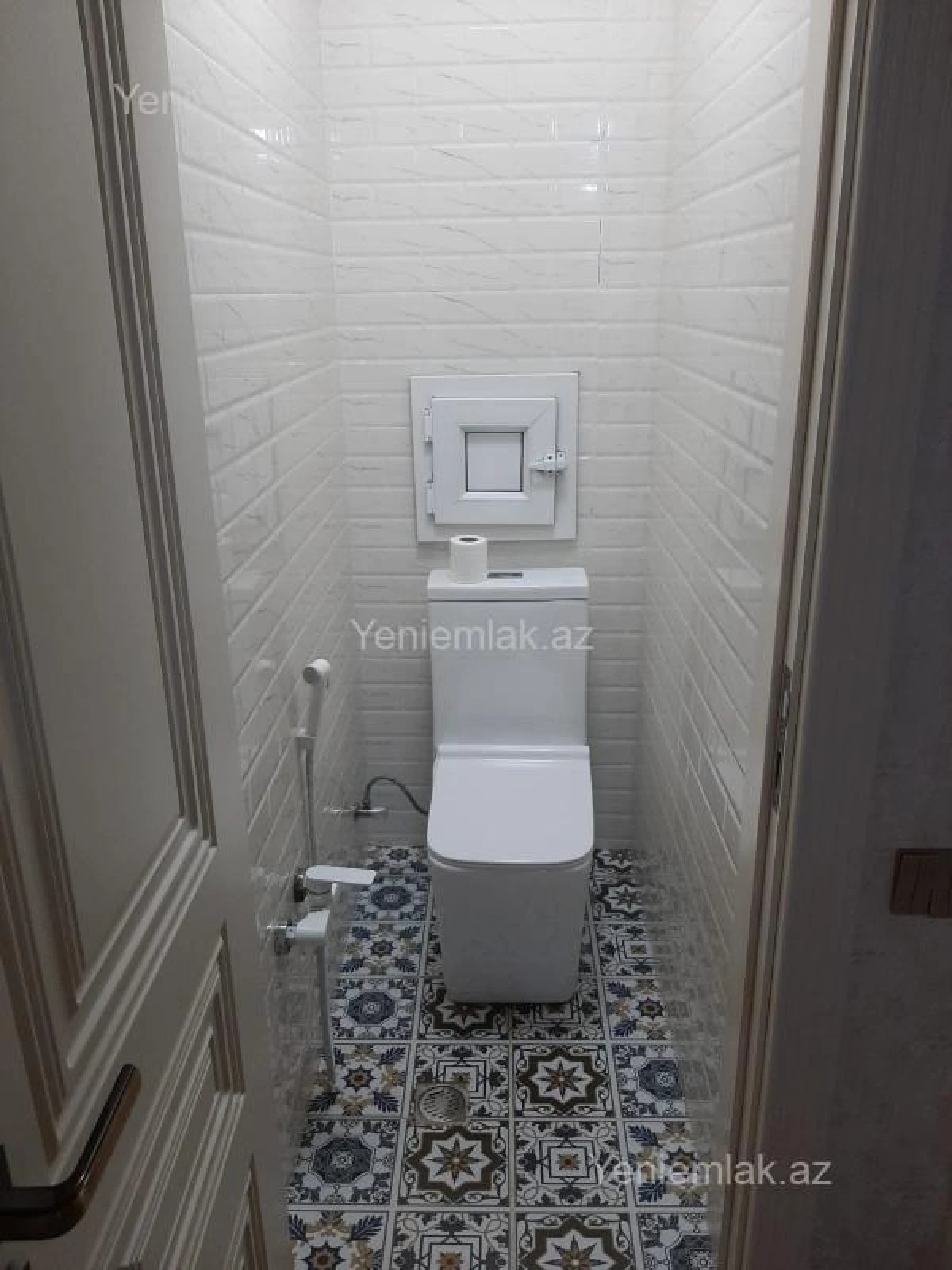 Satılır 4 otaqlı köhnə tikili 120 m²