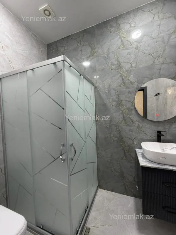 Satılır 5 otaqlı həyət evi 185 m²