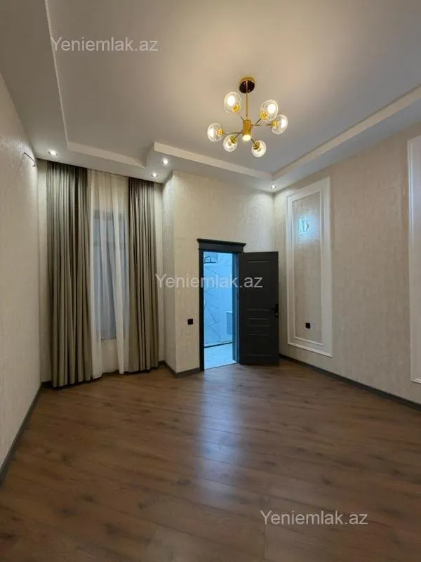 Satılır 5 otaqlı həyət evi 185 m²